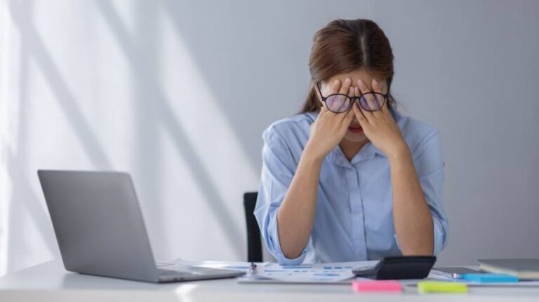 Job Dissatisfaction Survival Tips For An Unhappy Workplace