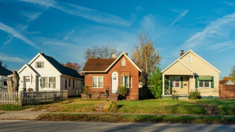 Middle class Americans are feeling the squeeze. Photo Getty Images