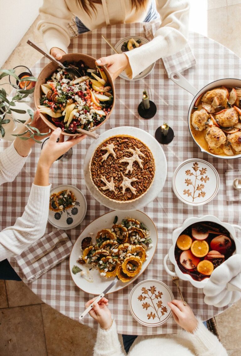 thanksgiving table setting 865x1277